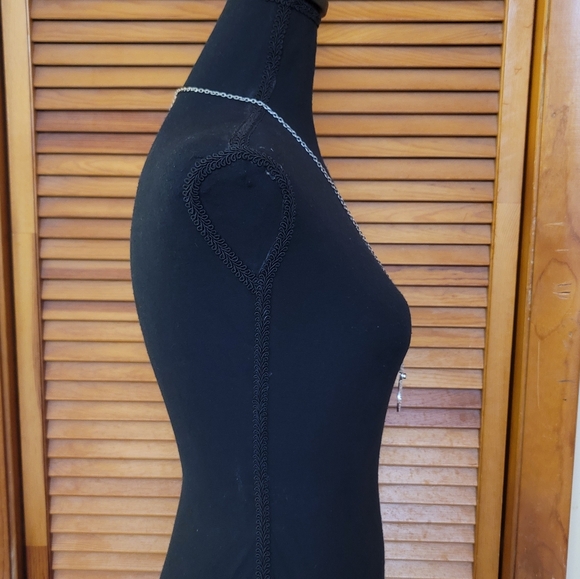 NWOT Cat with Bow Tie Charm Necklace - Picture 4 of 9